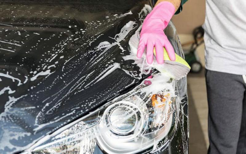 6 huvudtips för att tvätta en bilkaross på rätt sätt